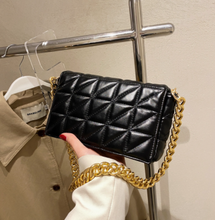 将图片加载到图库查看器，New Adorable Women's Handbag Green Small Flap Shoulder Bag In Thick Metal Chain Women's Clutch Bags Luxury  Ladies Shoulder Purse
