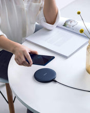 将图片加载到图库查看器，Anker <b>313</b> Wireless Charger (Pad)
