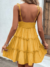 将图片加载到图库查看器，Elegant White Spaghetti Strap Dress Minimalist &amp; Chic Summer Essential Unique Retro Dress
