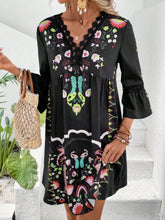 Load image into Gallery viewer, Exquisite Summer Feminine Lace Detail Printed Dress Chic Midi Lightweight Dress
