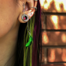 将图片加载到图库查看器，Acrylicious Funky Green Pickle Earrings by Onyx O
