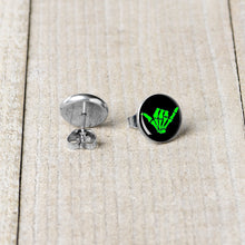 将图片加载到图库查看器，Shaka Hand Stud Earrings by Onyx O
