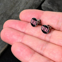 将图片加载到图库查看器，Vibe Stud Earrings by Onyx O
