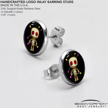 将图片加载到图库查看器，Voodoo Doll Stud Earrings by Onyx O
