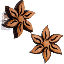 将图片加载到图库查看器，Natural Maple Wood Blooming Flowers Stud Earrings
