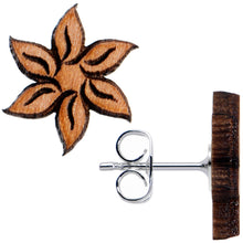 将图片加载到图库查看器，Natural Maple Wood Blooming Flowers Stud Earrings
