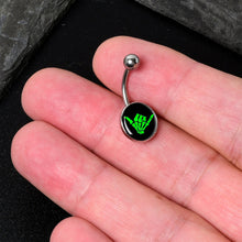 将图片加载到图库查看器，Shaka Hand Belly Ring by Onyx O
