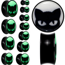 将图片加载到图库查看器，Black Acrylic Glow in the Dark Peeking Cat Double Flare Plug Set by Onyx O
