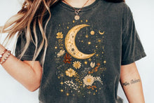 将图片加载到图库查看器，Celestial Moon Boho Flowers Vintage Unisex Bamboo/Cotton Graphic T-Shirt

