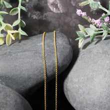 Load image into Gallery viewer, 14k Yellow Gold Diamond Cut Rolo Chain 1.1mm
