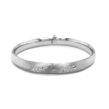 Load image into Gallery viewer, Classic Floral Carved Bangle in 14k White Gold (8.0mm)
