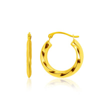 将图片加载到图库查看器，14k Yellow Gold Wavy Texture Hoop Earrings
