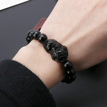将图片加载到图库查看器，Obsidian Stone Beads Bracelet For Men and Women Unisex Wristband Gold Black Pixiu Wealth and Good Luck Bracelet Design
