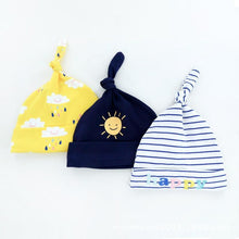 将图片加载到图库查看器，Printed Baby Hats &amp; Caps For Newborn Baby Accessories In Elegant Modern Design Set Of 3PCS For Baby Kids
