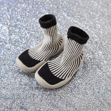 Load image into Gallery viewer, Modern Baby Comfortable Toddler First Walker Girl Kids Soft Rubber Shoe Anti-slip Boy Shoes
