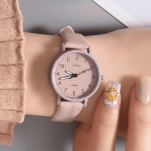 将图片加载到图库查看器，New  Women's Fashion Leather Wrist Watch For Women and Ladies Excelent Gift  For Women and Girls
