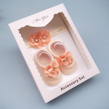 Load image into Gallery viewer, Baby Newborn Solid Color Lace Baby Bowknot Socks &amp; Princess Cute Baby Socks Hair Band Set FOr Girls Baby In Modern Design
