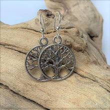 将图片加载到图库查看器，Silver Tone Tree of Life Dangle Earrings

