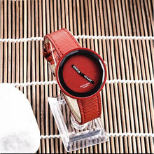 Load image into Gallery viewer, WoMaGe Hot Sale Women Watches Simple Leather Women's Watches Fashion Ladies Watch Women Clock reloj mujer zegarek damski
