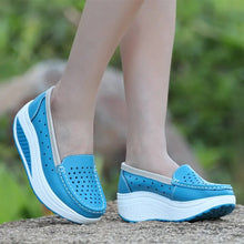 Load image into Gallery viewer, MudiPanda Summer 2017 Women's Shoes Genuine Leather Breathable Shoes Swing Female Shoes Platform  Nurse  Work Shoes
