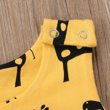 Load image into Gallery viewer, Cute Newborn Baby Boy Girl Sleeveless Cartoon Animal Cotton Romper Jumpsuit Outfits With Giraffe Design
