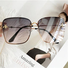 将图片加载到图库查看器，Popular brand  Oversize Square Sunglasses For Women and Ladies  Luxury Driving Superstar  Designer Sunglasses With Shades and Gradient Glasses With  UV400 Protection
