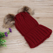 将图片加载到图库查看器，Fashion Parent-child Caps Cute Infant Baby Pom Pom Cap Winter Double Fur Ball Hat Baby Mom Warm Knitted Hat
