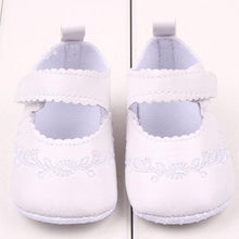 将图片加载到图库查看器，Newborn Baby Girl Shoes First Walkers Lovely Sneakers Infant Kids Girls Princess Shoes
