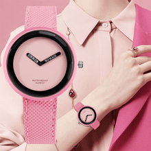 Load image into Gallery viewer, Vintage Retro Classic Fashion Women's Watches Leather Ladies Watch Women Watches Girl Watch Simple Clock For Women and Girls In great style
