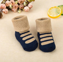 将图片加载到图库查看器，1 Pair Newborn Cotton Striped Warm Slippers Socks For Baby Girls And Boys Very Comfortable And Soft Material
