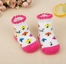 将图片加载到图库查看器，1 Pair Newborn Cotton Striped Warm Slippers Socks For Baby Girls And Boys Very Comfortable And Soft Material
