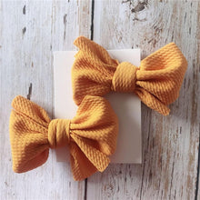 Load image into Gallery viewer, Modern Handmade Bow Clasp For Baby Girl Hair Accessories Hair Bow Clips hairbows for Toddlers
