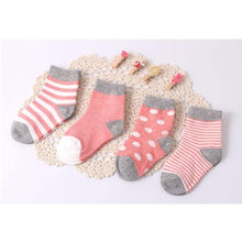 Load image into Gallery viewer, 4PCS/SET Pairs Of Modern Baby and Kids Cotton Socks Spring/autumn Winter Newborn Infant Toddler Floor Socks for Kids
