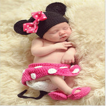Load image into Gallery viewer, Modern Baby Cap Deer Design Handmade Crochet Deer Costume Set Knitted Hats And Toy For Girls and Boys Kids
