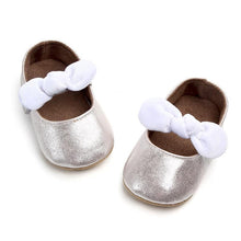 将图片加载到图库查看器，Baby Shoes Infant Girl First Walkers Bowknot Soft Rubber Sole Newborn Pre Walkers Shine Stylish Shoes
