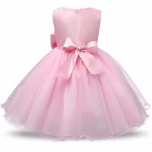 Load image into Gallery viewer, Handmade Luxury New Elegant Girls White First Birthday Party Wear 3D Rose Flower Dress Toddler Girl IWth Big Bow
