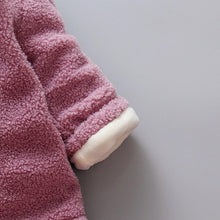 Load image into Gallery viewer, Baby Girls Winter Coats Newborn Baby Thick Velvet Outerwear For  Toddler Hoodies For Girls With Heart Print Design For Girls And Babies

