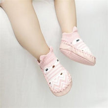 Load image into Gallery viewer, Infant Walkers Leather Cotton Newborn Baby Soft Sole Shoe For Boy And Girl Breathable Shoes Excellent Baby Gift
