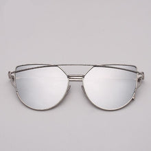 Load image into Gallery viewer, NEW  Stevvex Designer Cat eye Sunglasses For Women and Ladies in Vintage Metal Reflective Glasse Mirror Retro Oculos De Sol Gafas Style With UV 400 Protection
