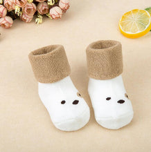 将图片加载到图库查看器，1 Pair Newborn Cotton Striped Warm Slippers Socks For Baby Girls And Boys Very Comfortable And Soft Material
