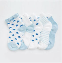Load image into Gallery viewer, 5 Pairs Pack  Children's Summer Mesh Socks Ultra-thin Breathable With Stars Moon Print For Boys And Girls

