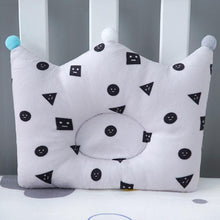 Load image into Gallery viewer, Newborn Boys Girls Nursing Pillows Home Decoration Pillow Cushion Cotton Bedding for Kids Baby Pillow
