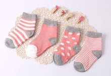Load image into Gallery viewer, 4PCS/SET Pairs Of Modern Baby and Kids Cotton Socks Spring/autumn Winter Newborn Infant Toddler Floor Socks for Kids
