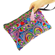 Load image into Gallery viewer, BOHO Women's bags Embroidery canvas wallet clutch purse for women Wristlets bag Retro Cell phone bags
