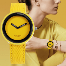 Load image into Gallery viewer, Vintage Retro Classic Fashion Women's Watches Leather Ladies Watch Women Watches Girl Watch Simple Clock For Women and Girls In great style
