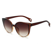 将图片加载到图库查看器，Luxury Modern Elegant Lady  Sunglasses WIth  Cat Eye Women Eyewear  Plastic Frame Clear Lens With  UV400 Protection
