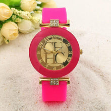 Load image into Gallery viewer, STEVVEX simple leather Casual Quartz Watch Women Crystal Silicone Watches Wrist Watch  For Women and Girls Coffee
