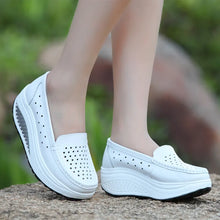 Load image into Gallery viewer, MudiPanda Summer 2017 Women's Shoes Genuine Leather Breathable Shoes Swing Female Shoes Platform  Nurse  Work Shoes
