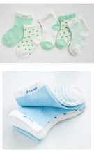 Load image into Gallery viewer, 5 Pairs Pack  Children's Summer Mesh Socks Ultra-thin Breathable With Stars Moon Print For Boys And Girls
