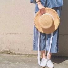 Load image into Gallery viewer, Vintage Straw Hat Women Wide Sun Protection Beach Hat Black And White Ribbon Bowknot Cute Design Straw Cap Women Elegant Summer Hat Beach Fedoras Casual Ladies Flat Top Hat
